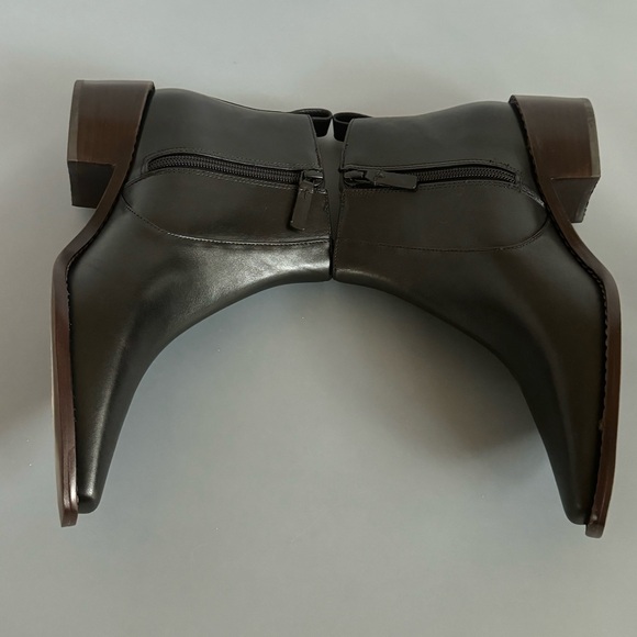 Tori Burch Zip Booties, Black Ankle Boots, Size 6 - Picture 7 of 16